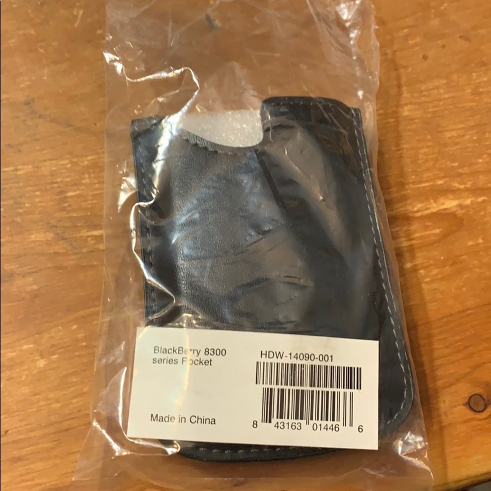 👙BlackBerry 8300 Series Pocket